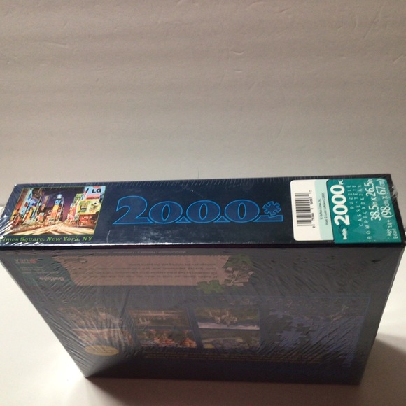 Buffalo Games 2000 Piece Jigsaw Puzzle Times Square New York - Picture 3 of 6